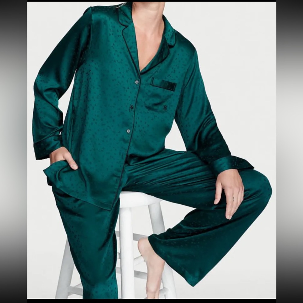 victoria secret emerald satin long star printed pj set large short